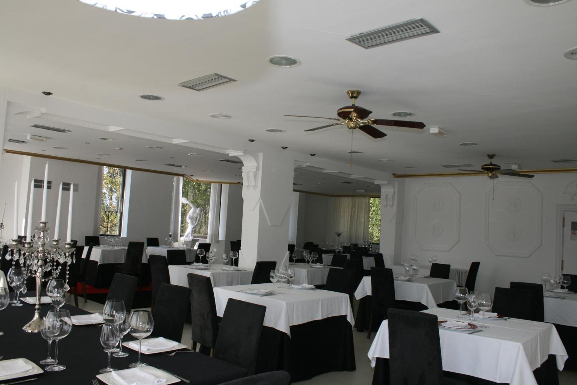 Mirador Del Ermitage Otel La Bañeza Dış mekan fotoğraf